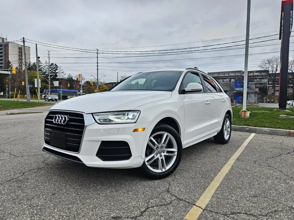 2016 Audi Q3 FrontTrak 4dr 2.0T Technik