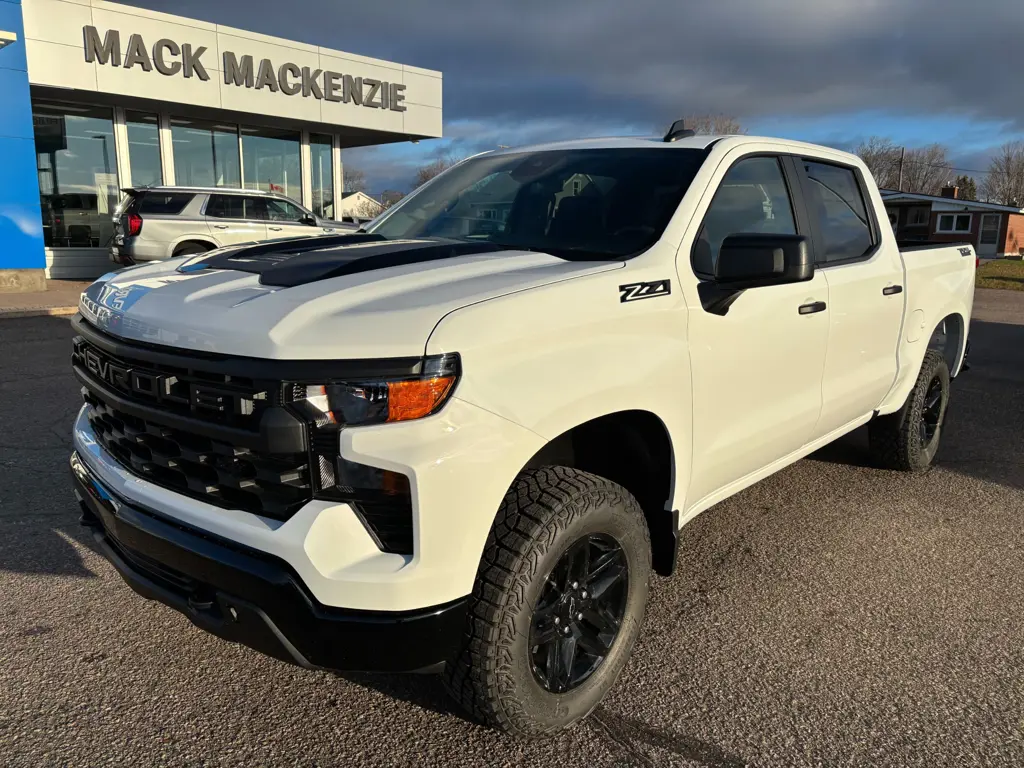 2025 Chevrolet Silverado 1500 Custom Trail Boss