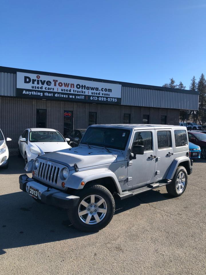 2013 Jeep Wrangler 4WD 4dr Sahara