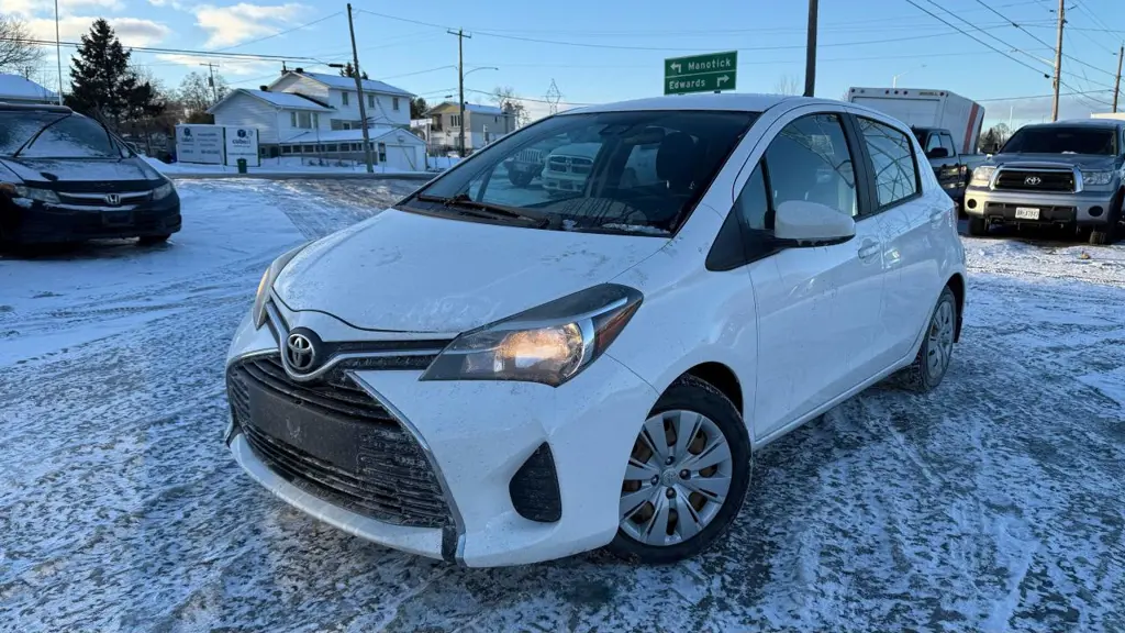 2017 Toyota Yaris LE