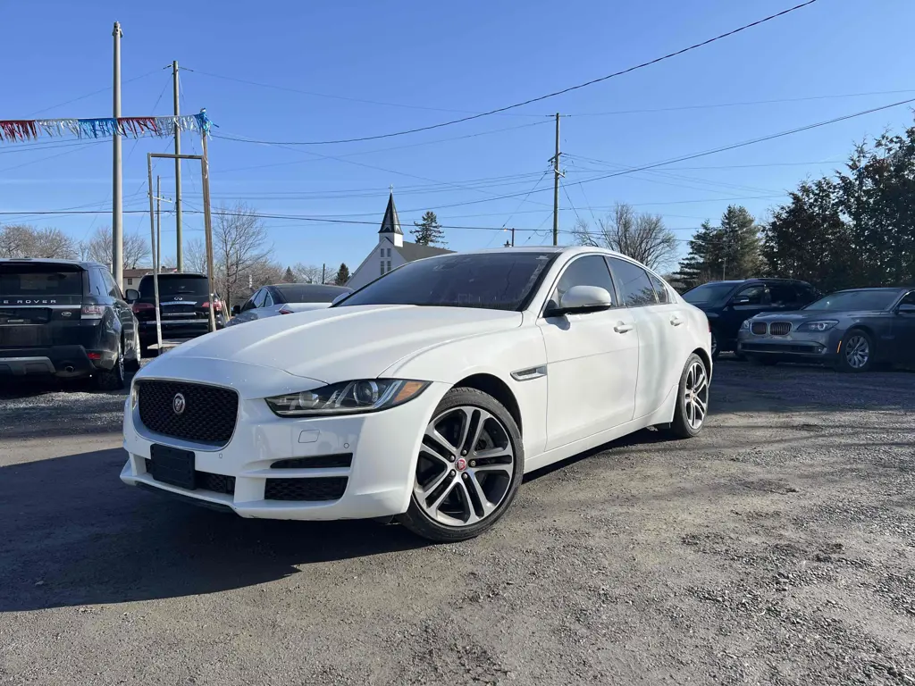 2017 Jaguar XE 35t Premium