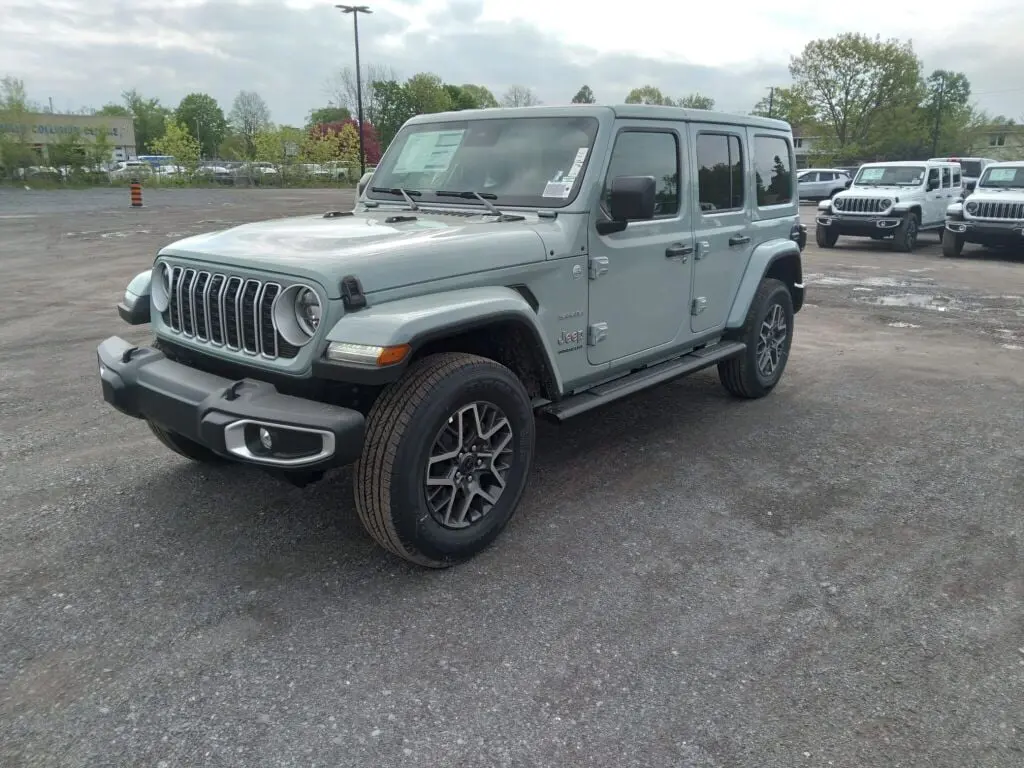 2024 Jeep Wrangler Sahara