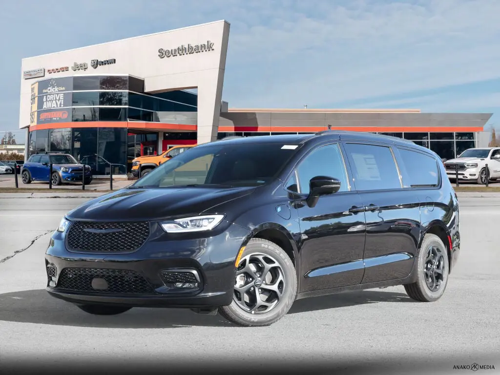 2024 Chrysler Pacifica Hybrid Premium S Appearance