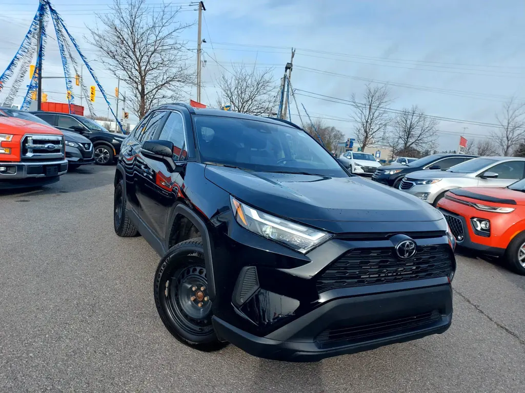 2022 Toyota RAV4 XLE