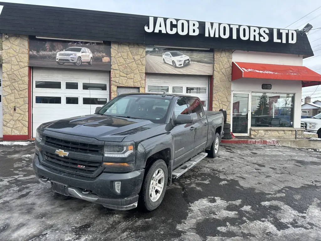 2017 Chevrolet Silverado 1500 1LT 4x4 Crew Cab 5.75 ft. box 143.5 in. WB Automatic