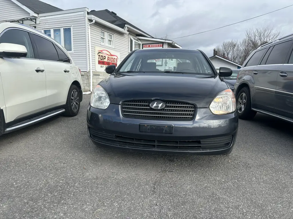 2010 Hyundai Accent GLS