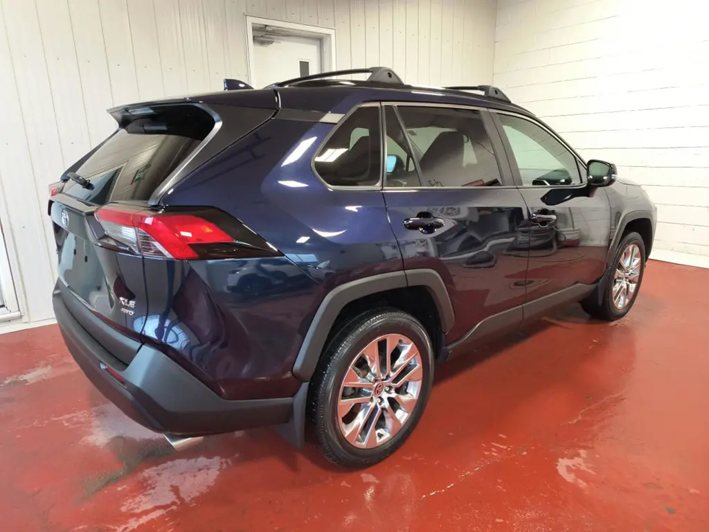 2021 Toyota RAV4 XLE AWD