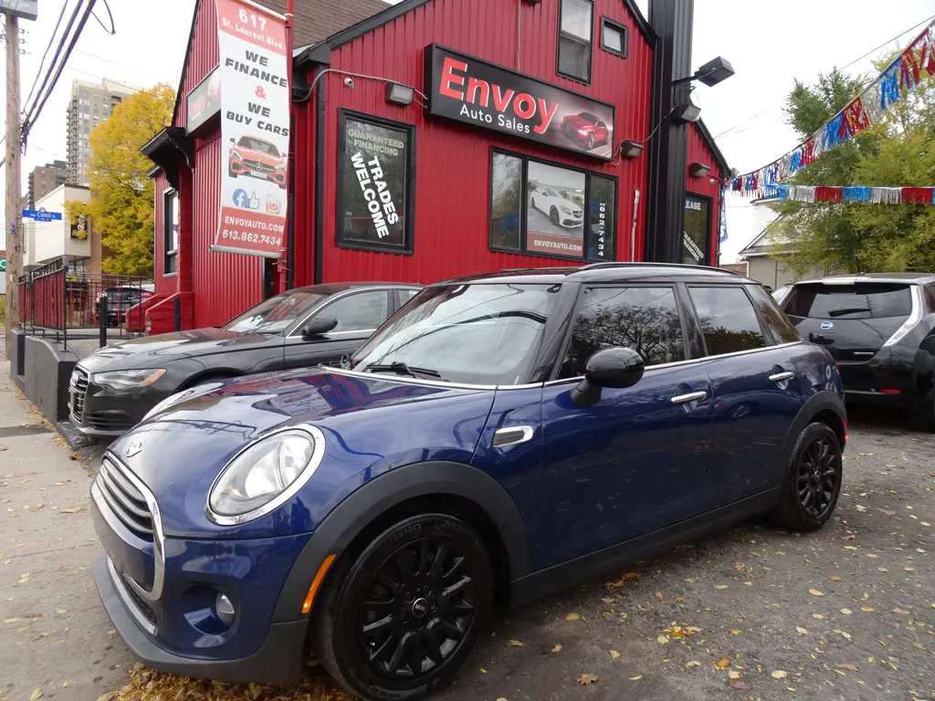 2017 MINI Hardtop Cooper