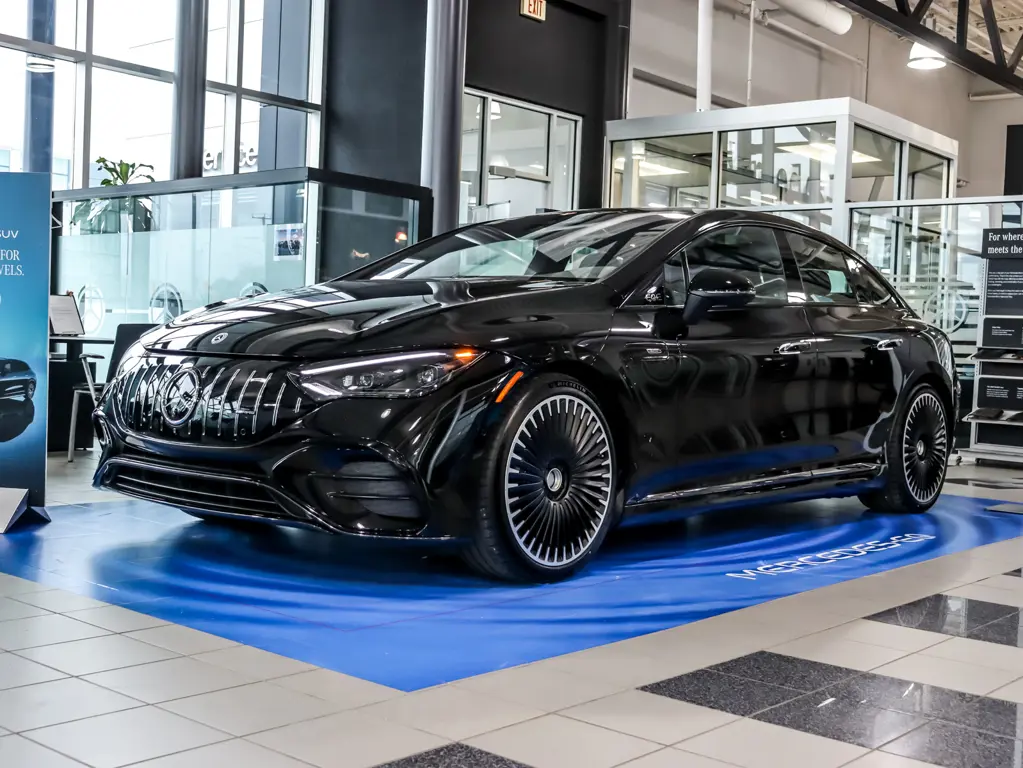 2023 Mercedes-Benz EQE 4MATIC Sedan