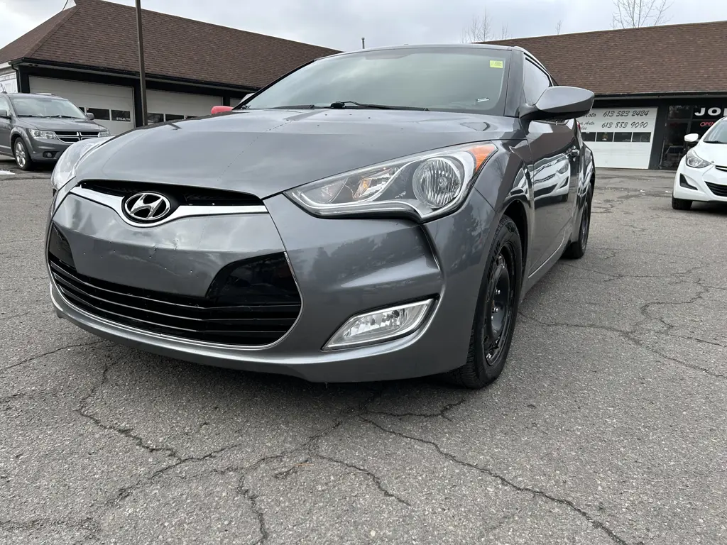 2013 Hyundai Veloster Base