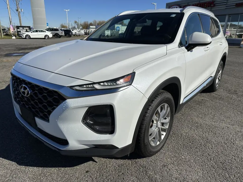 2020 Hyundai Santa Fe 2.4L Essential AWD w/Safety Package