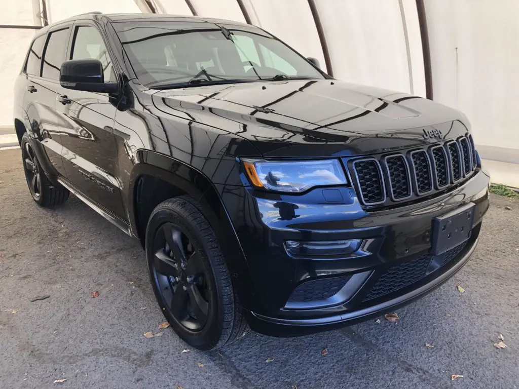 2018 Jeep Grand Cherokee Overland,TRAILER GRP,DUAL PANE SUNROOF,ADV SAFETY