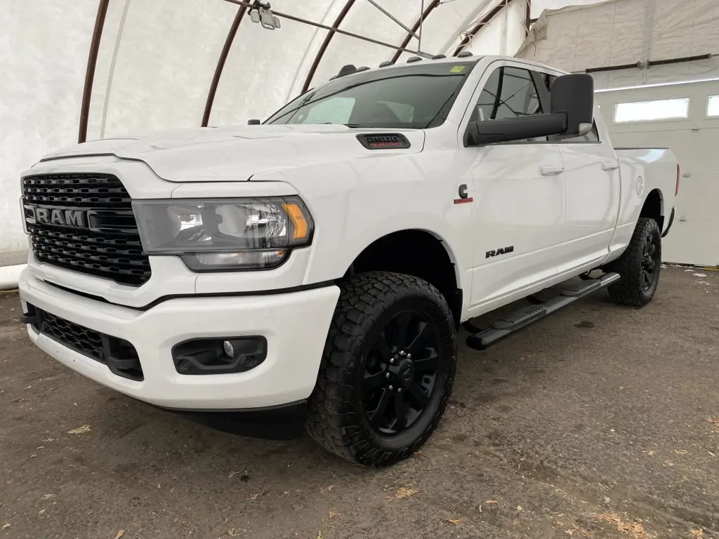 2022 RAM 2500 RAM 2500 BIG HORN NIGHT EDITION 4X4 DIESEL CUMMINS