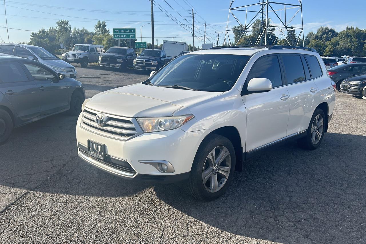 2013 Toyota Highlander BASE