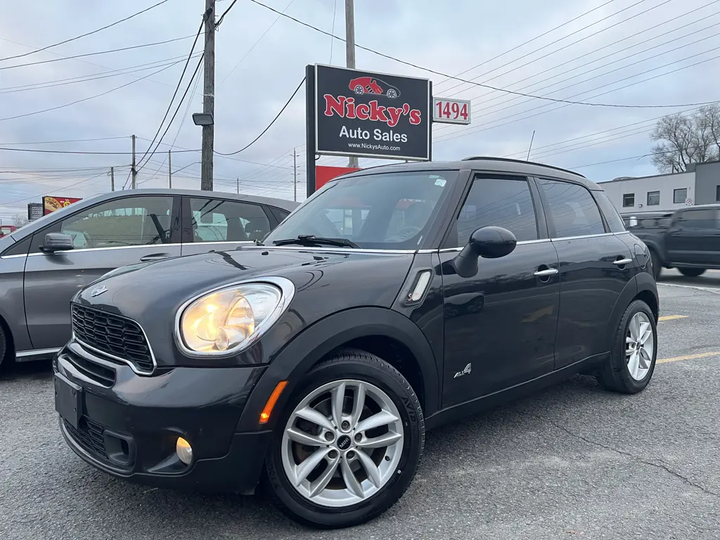 2013 MINI Countryman S ALL4 AWD - AUTO - NAVI - PANO ROOF - LOADED!