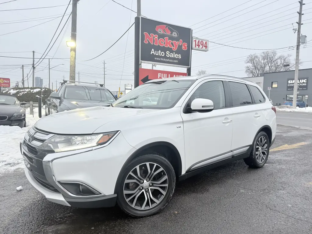 2016 Mitsubishi Outlander SE AWC - 7 PASS - R.CAM - SUNROOF!