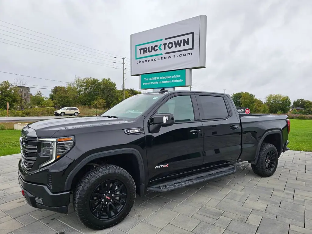 2022 GMC Sierra 1500 AT4