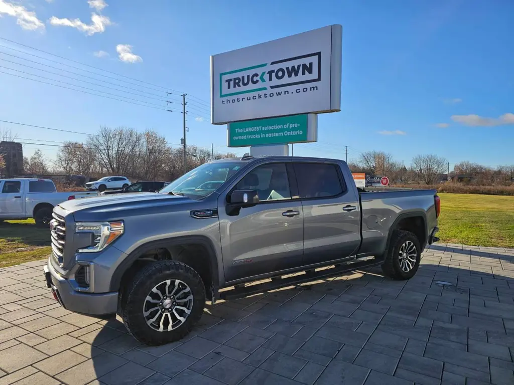 2021 GMC Sierra 1500 AT4