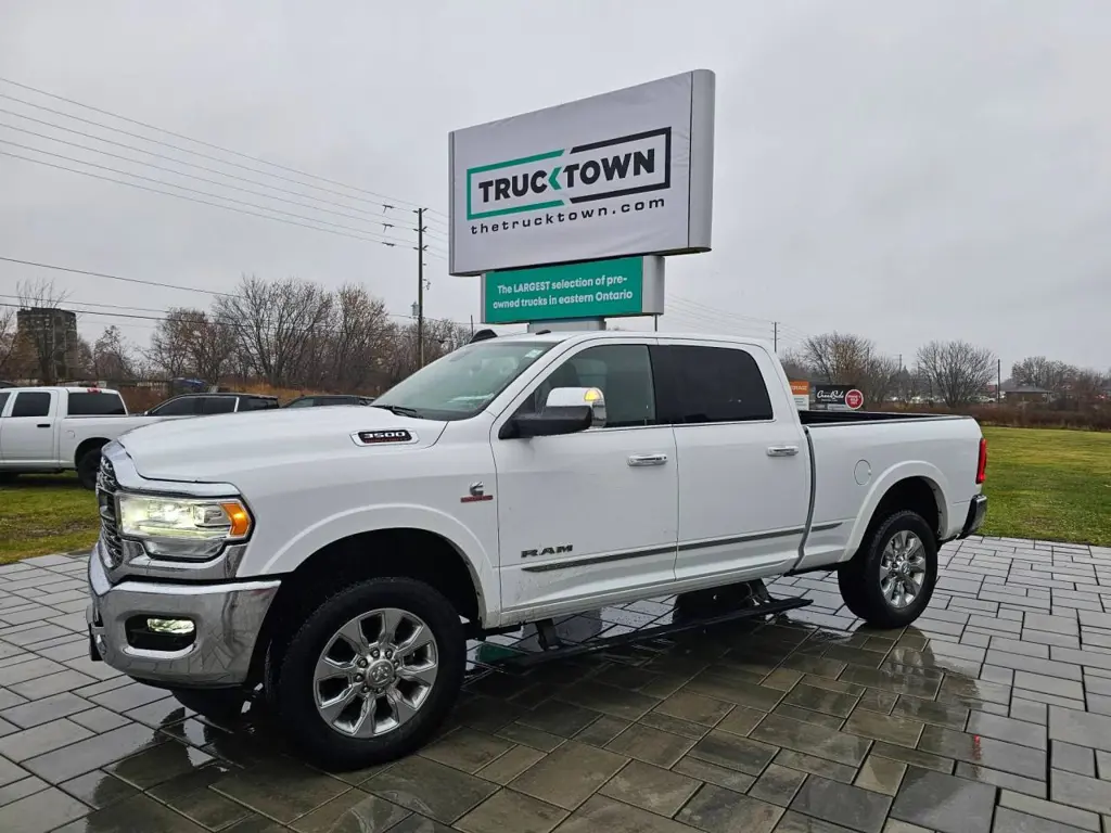 2022 RAM 3500 Limited